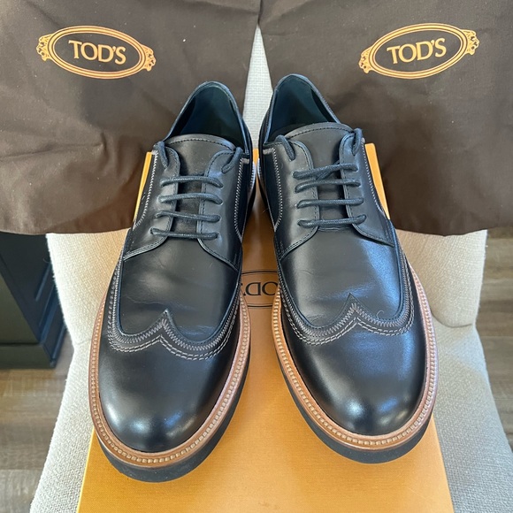 Tods Wingtip Loafers - Picture 4 of 8